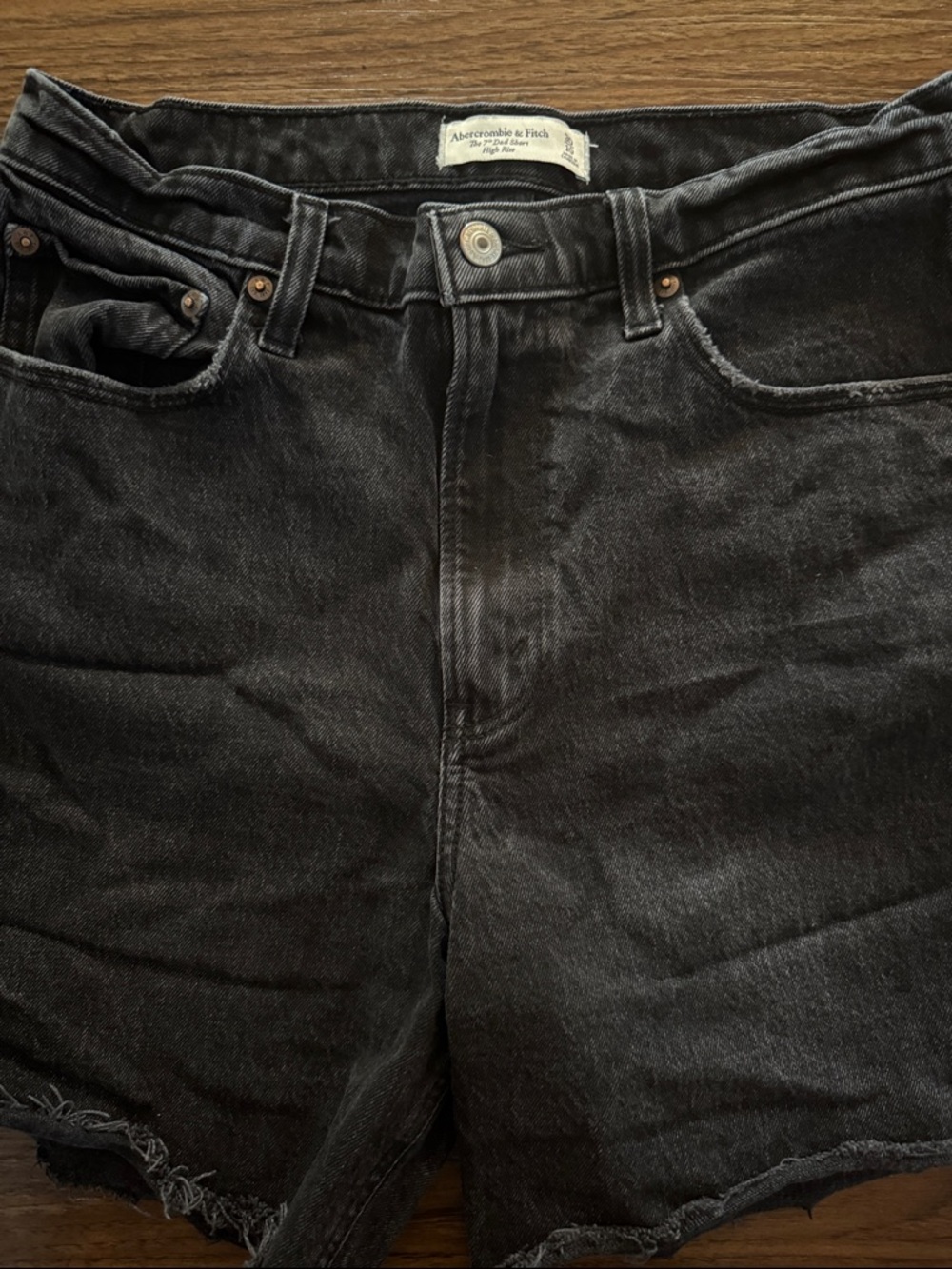 Abercrombie & Fitch Dad Short High Rise - Black - Picture 4 of 4